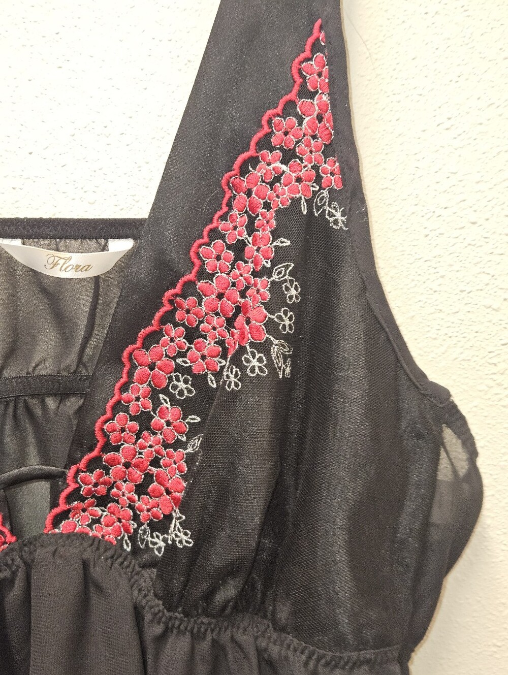 Flora Womans Black Chemise Size M - Picture 3 of 11